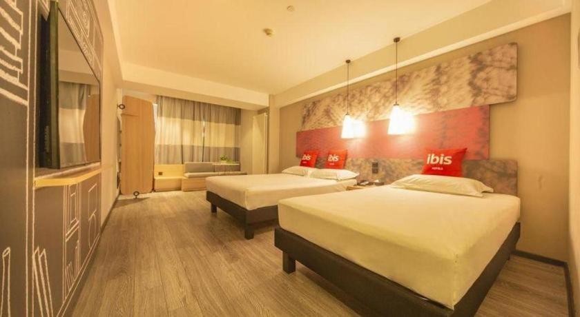 Hotel Ibis Shenyang North Station Exterior foto