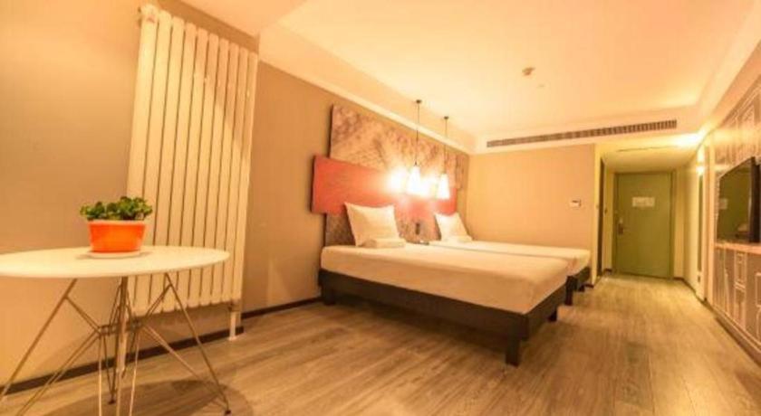 Hotel Ibis Shenyang North Station Exterior foto